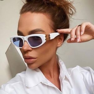 NEW Authentic BALENCIAGA DYNASTY D-FRAME Sunglasses (white frame/blue lenses)